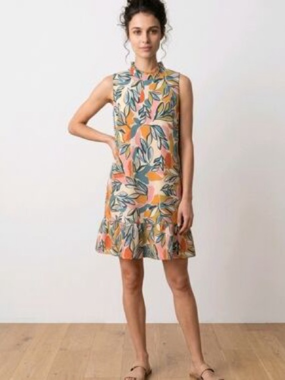 THML Abstract Leaf Textured Shift Dress | Size Large | Ruffle Hem